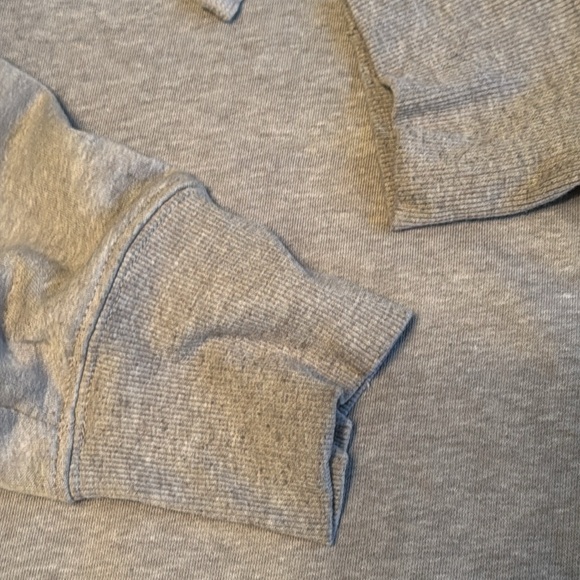 Old Navy tulip hem hoodie with side pockets - Picture 6 of 10